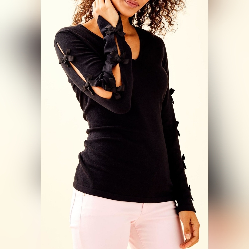 Lilly Pulitzer Black Bow-Sleeve V-Neck Top EUC XL